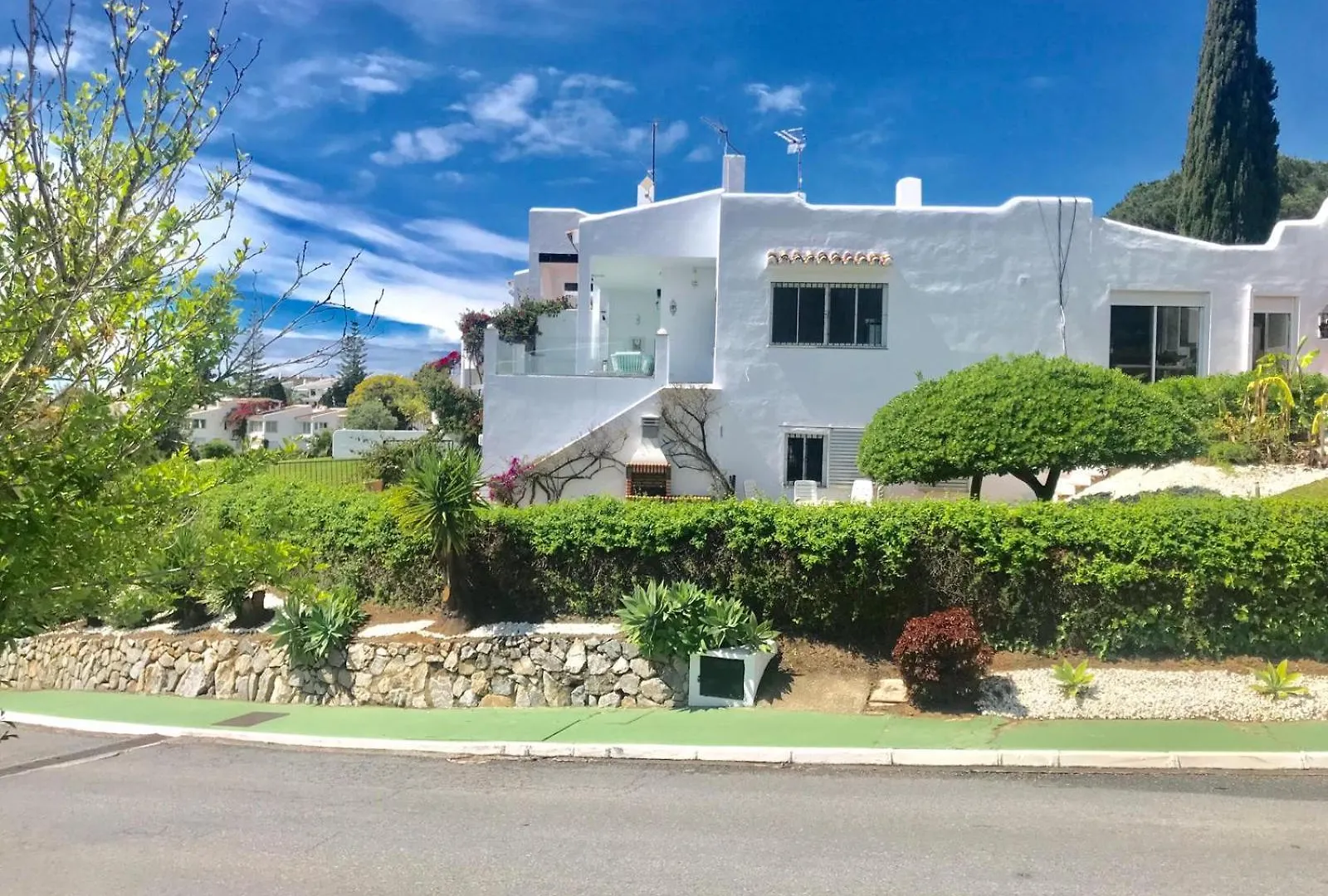 Amazing & Luxurious Golf,Sea,Lake,Mountain View Villa In Puerto Banus Marbella