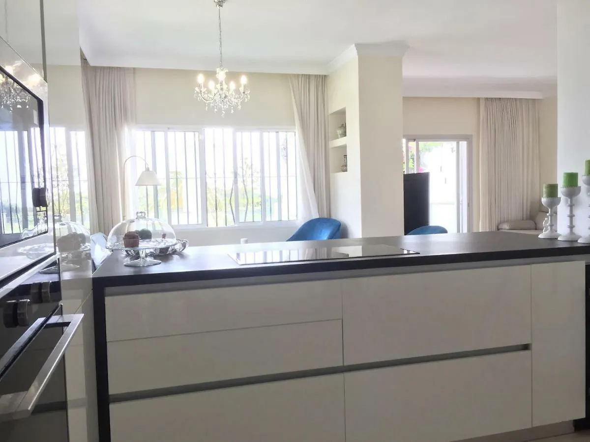 Amazing & Luxurious Golf,Sea,Lake,Mountain View Villa In Puerto Banus Marbella