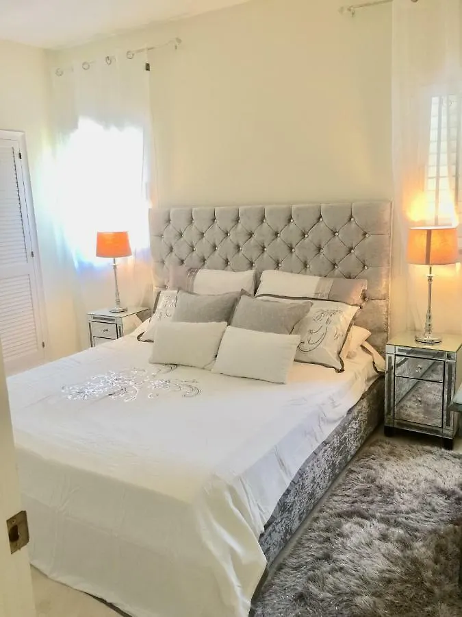Amazing & Luxurious Golf,Sea,Lake,Mountain View Villa In Puerto Banus 마르베야 스페인